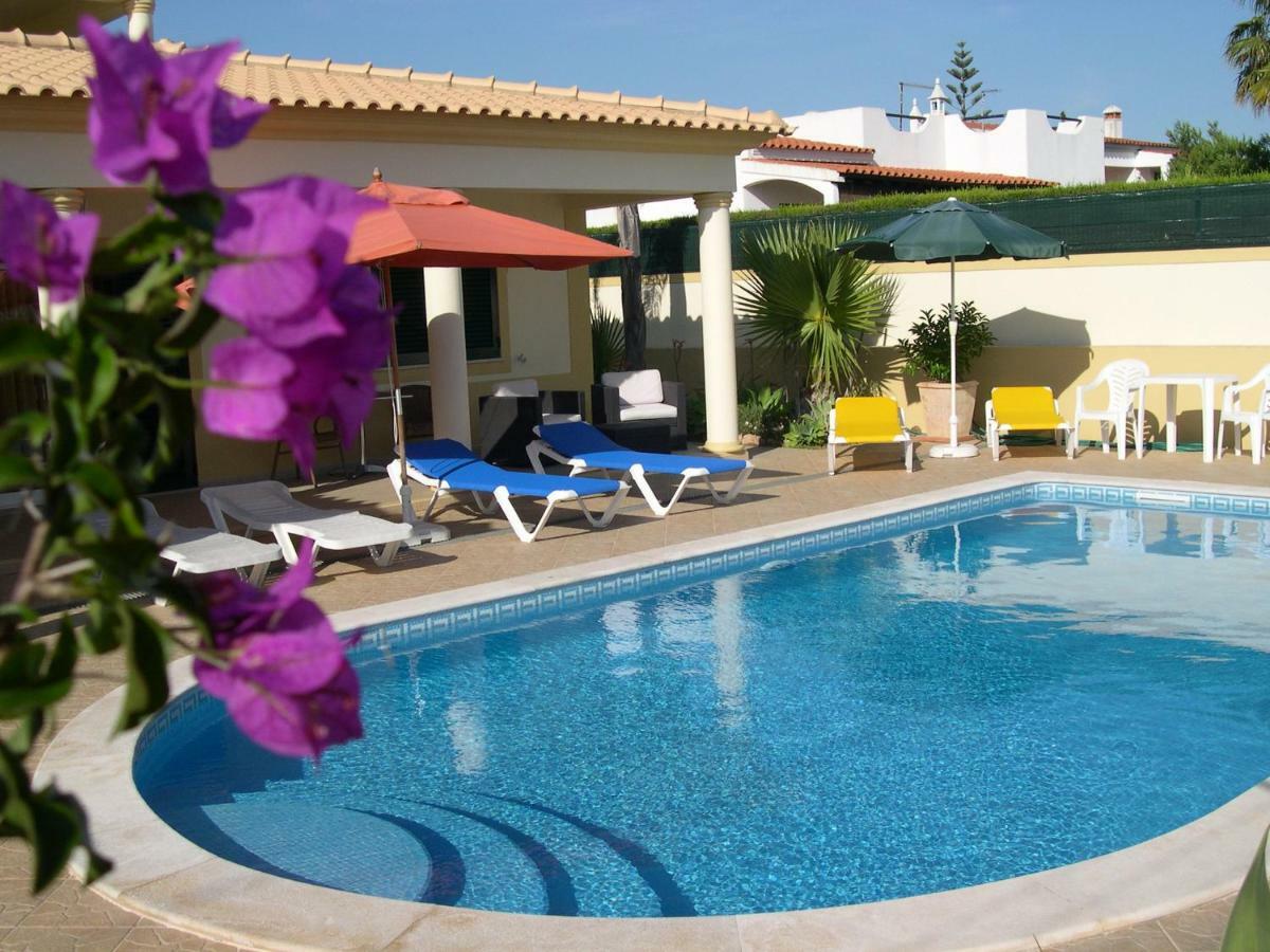 Villa Eber - Independent 1 & 2 Bedroom Apartments, Pool, Air Con, Fast Wi-Fi, Near Old Town Of Albufeira And Beaches Екстер'єр фото