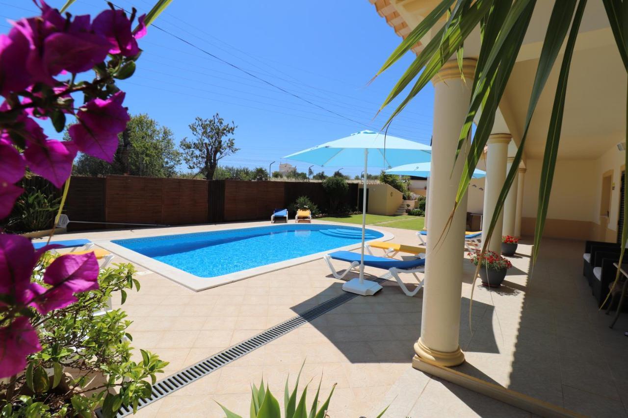 Villa Eber - Independent 1 & 2 Bedroom Apartments, Pool, Air Con, Fast Wi-Fi, Near Old Town Of Albufeira And Beaches Екстер'єр фото